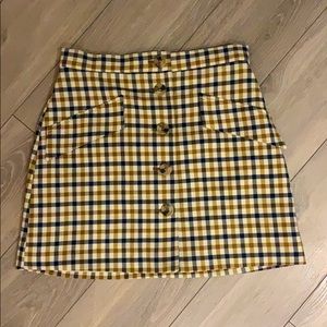 Yellow/Black plaid skirt